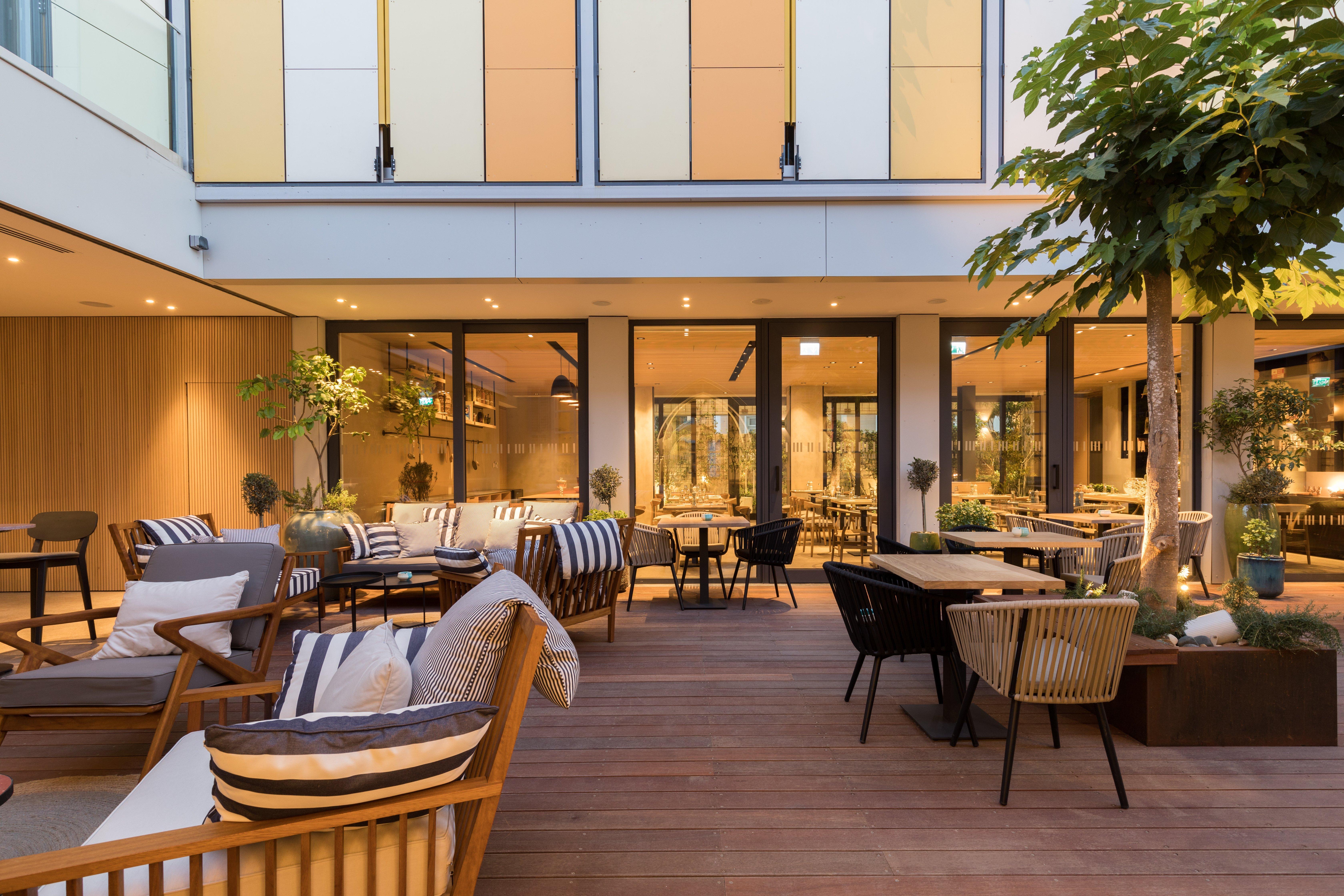 Hotel Indigo Larnaca By Ihg-Adults Only Exteriör bild