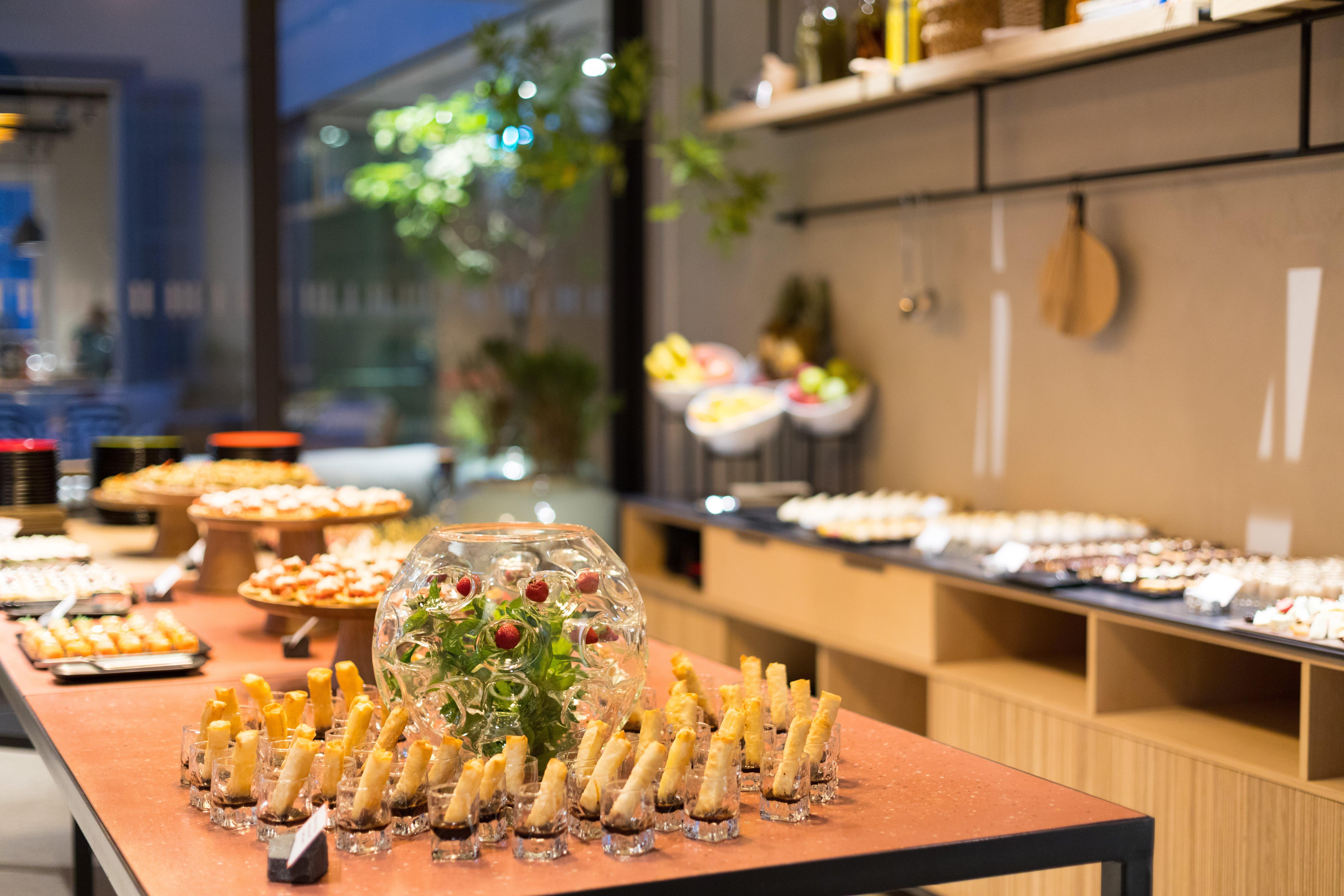 Hotel Indigo Larnaca By Ihg-Adults Only Exteriör bild